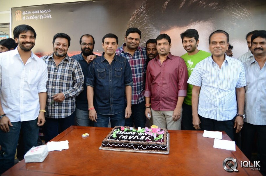 Yevadu-Movie-Success-Meet
